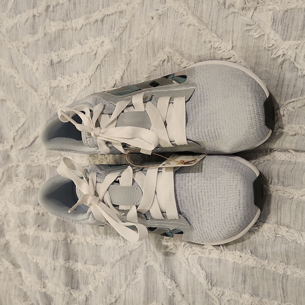 Adidas Women's Edge Lux 4 Running Shoe size 10, new w/tag and box! - Picture 3 of 10